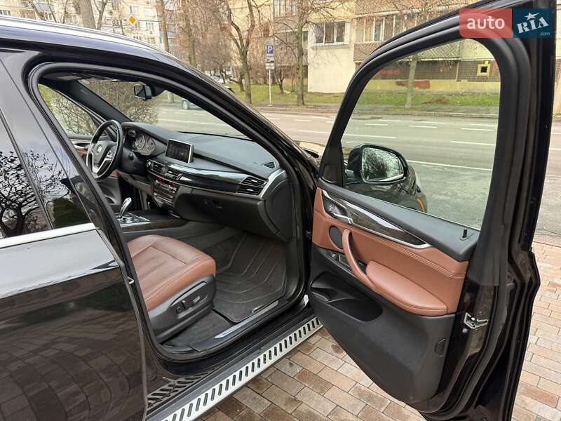 Внедорожник / Кроссовер BMW X5 2016 в Киеве