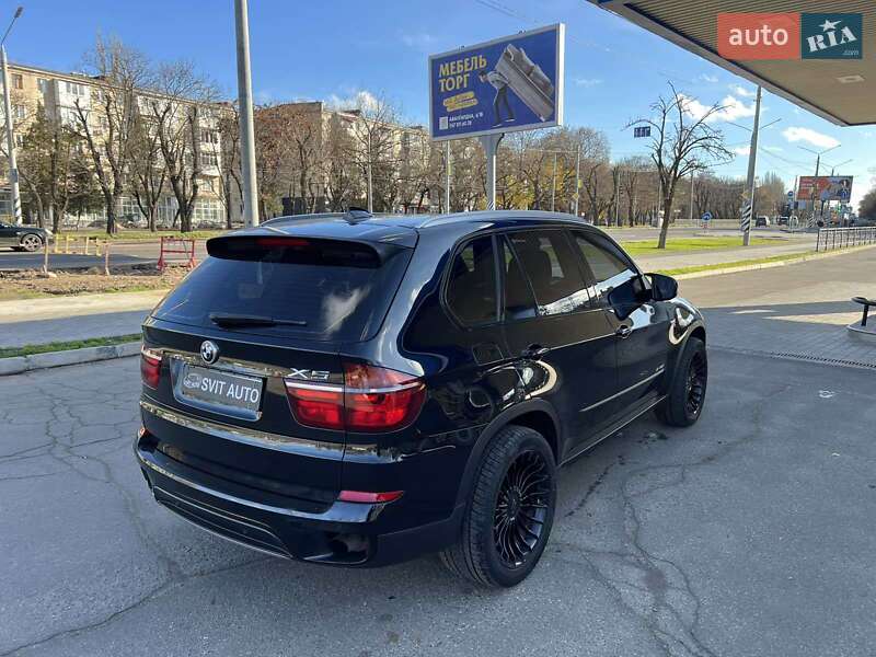 Внедорожник / Кроссовер BMW X5 2011 в Николаеве
