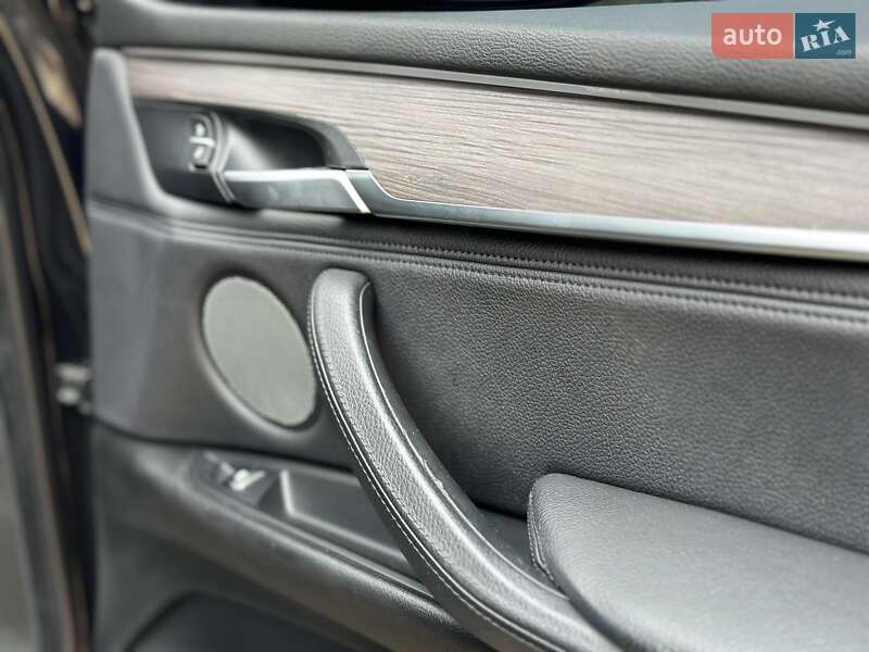 Позашляховик / Кросовер BMW X5 2016 в Одесі