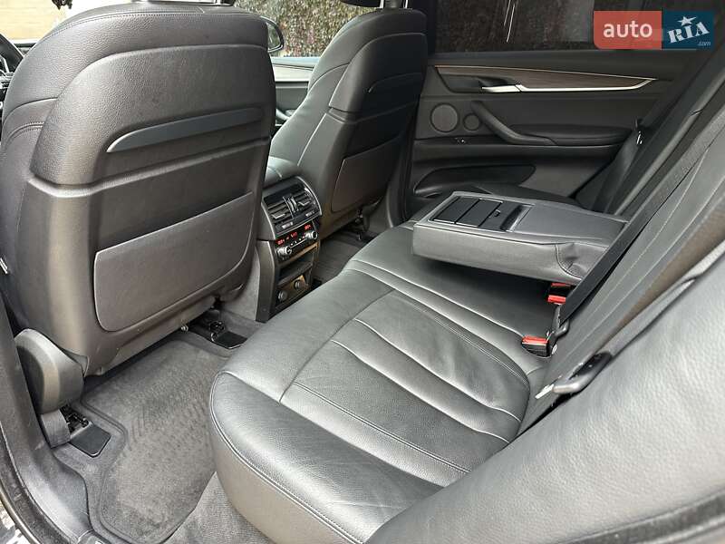 Позашляховик / Кросовер BMW X5 2016 в Одесі