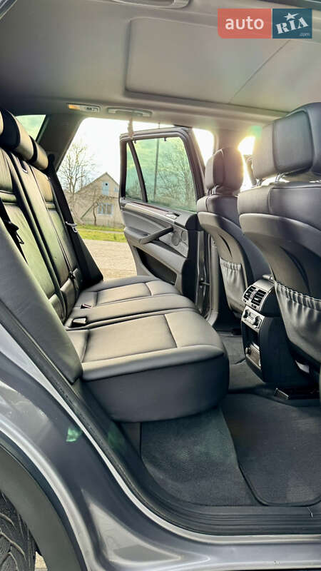 Внедорожник / Кроссовер BMW X5 2013 в Староконстантинове