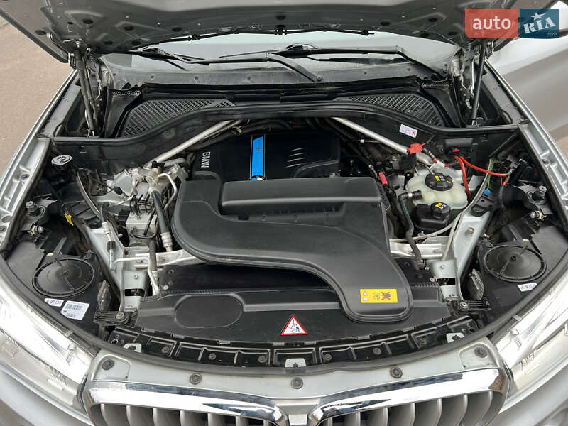 Внедорожник / Кроссовер BMW X5 2016 в Луцке