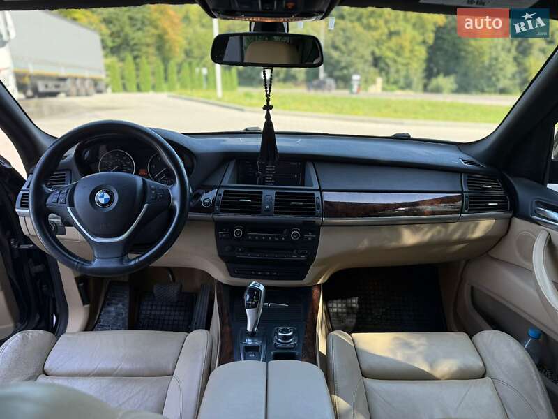 Внедорожник / Кроссовер BMW X5 2011 в Теребовле