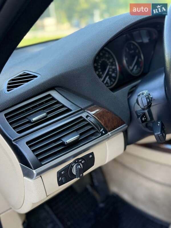 Внедорожник / Кроссовер BMW X5 2011 в Теребовле