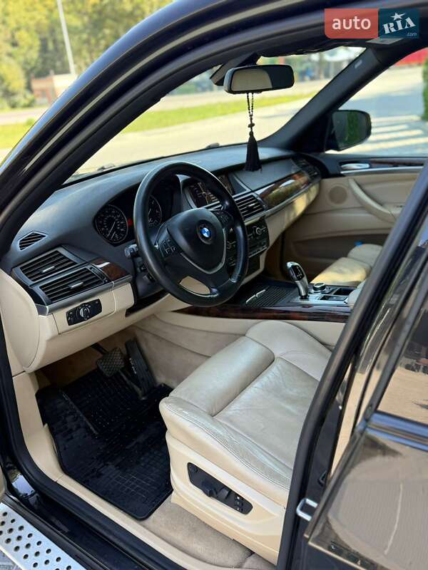 Внедорожник / Кроссовер BMW X5 2011 в Теребовле