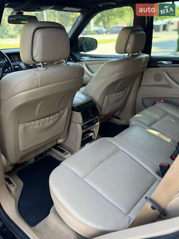 Внедорожник / Кроссовер BMW X5 2011 в Теребовле