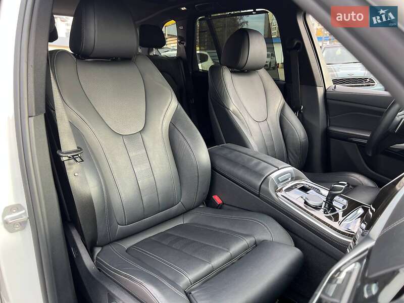 Внедорожник / Кроссовер BMW X5 2019 в Одессе