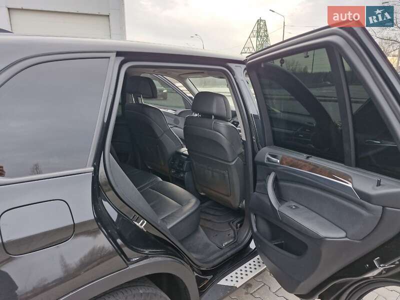 Внедорожник / Кроссовер BMW X5 2011 в Киеве