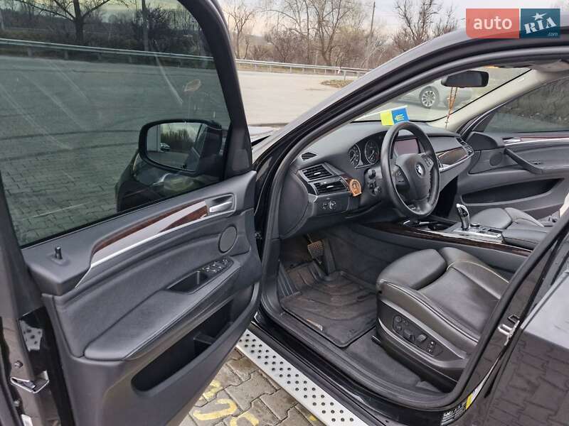 Внедорожник / Кроссовер BMW X5 2011 в Киеве