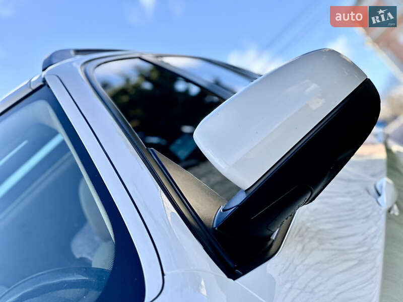 Внедорожник / Кроссовер BMW X5 2010 в Каменец-Подольском