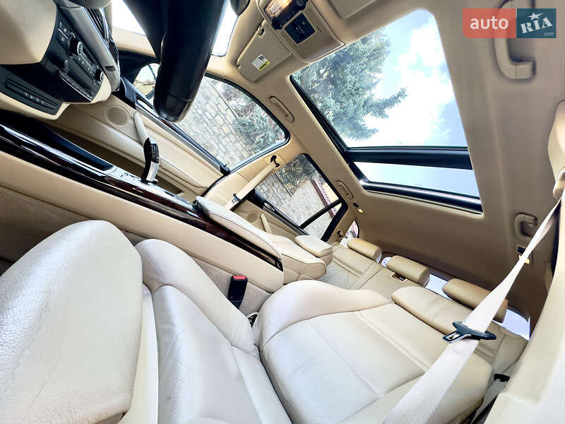 Внедорожник / Кроссовер BMW X5 2010 в Каменец-Подольском