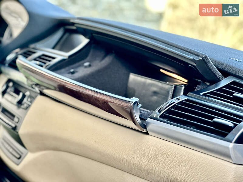 Внедорожник / Кроссовер BMW X5 2010 в Каменец-Подольском