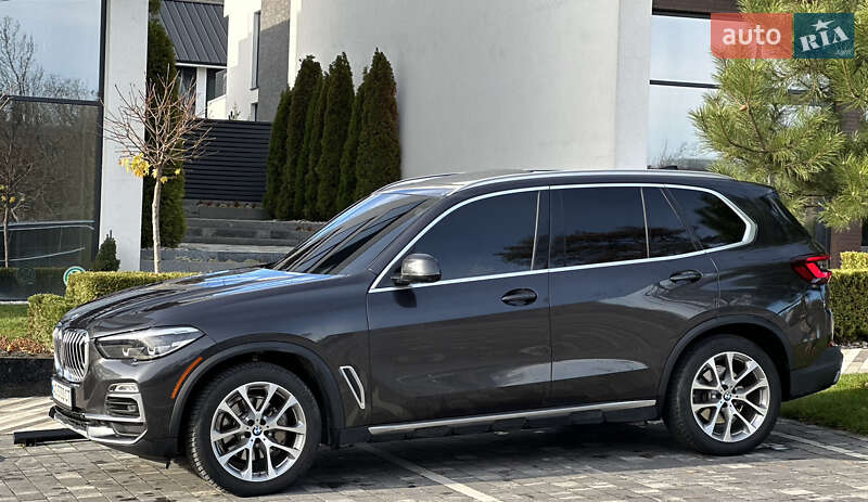 Внедорожник / Кроссовер BMW X5 2020 в Ужгороде