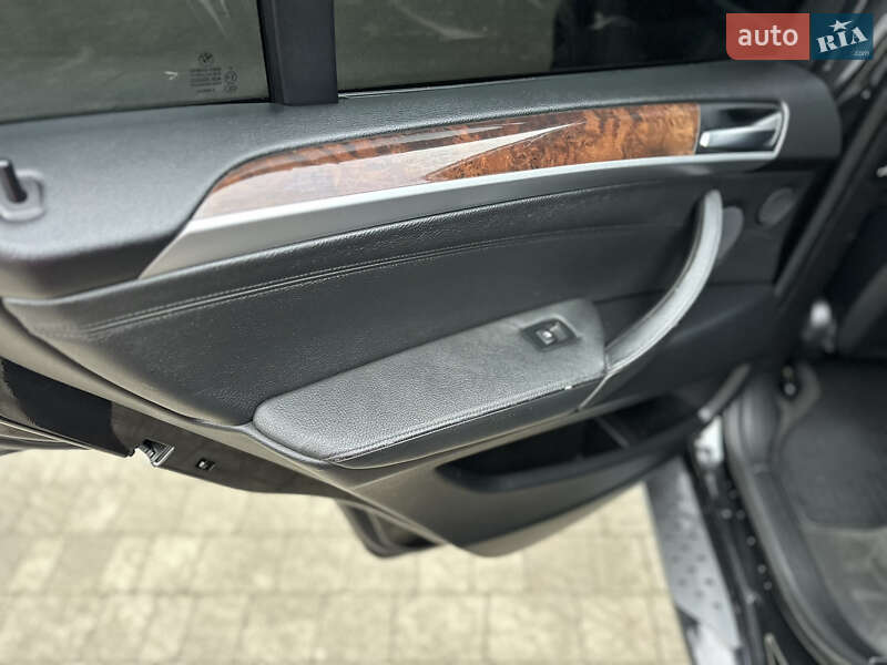 Внедорожник / Кроссовер BMW X5 2007 в Владимире