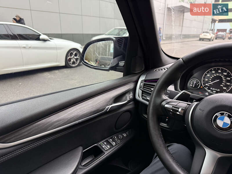 Внедорожник / Кроссовер BMW X5 2016 в Днепре