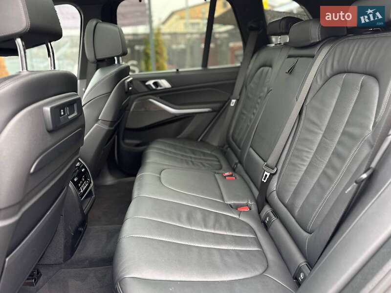 Внедорожник / Кроссовер BMW X5 2019 в Киеве