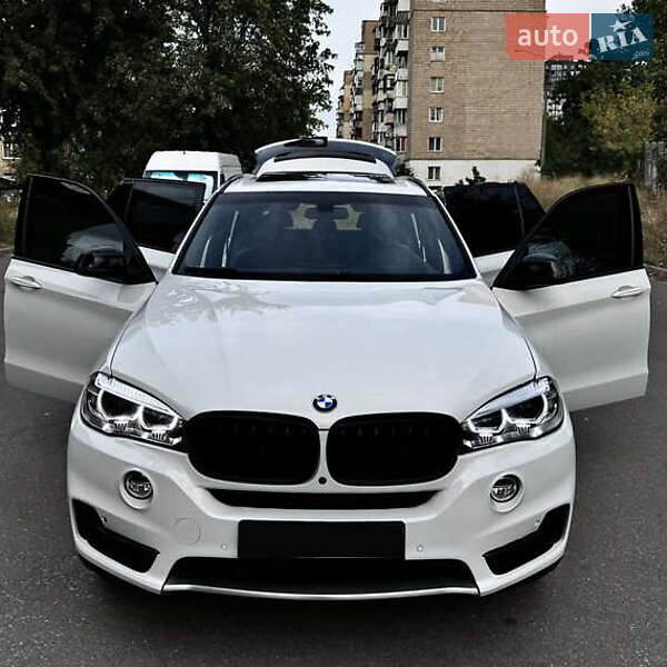 Внедорожник / Кроссовер BMW X5 2017 в Киеве