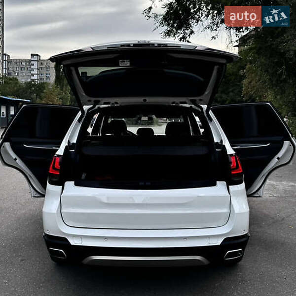 Внедорожник / Кроссовер BMW X5 2017 в Киеве