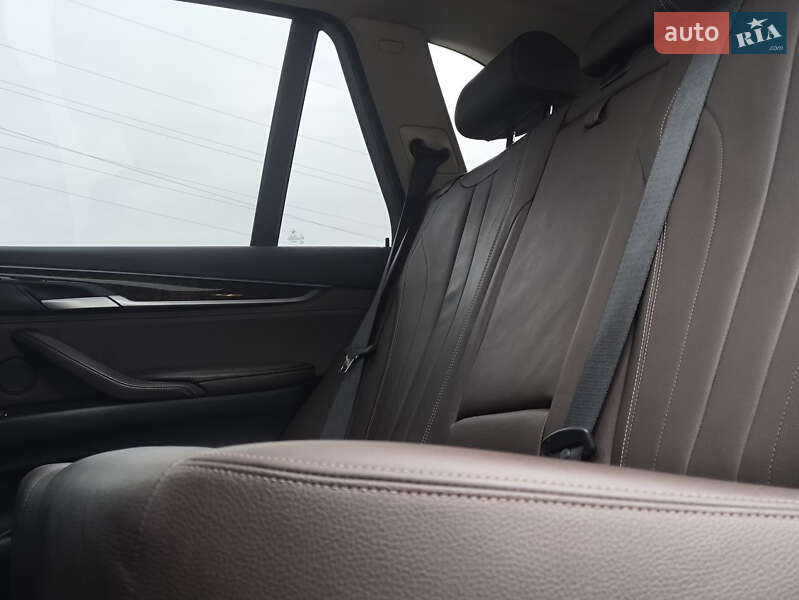 Внедорожник / Кроссовер BMW X5 2016 в Киеве