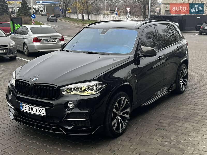 Позашляховик / Кросовер BMW X5 2015 в Дніпрі