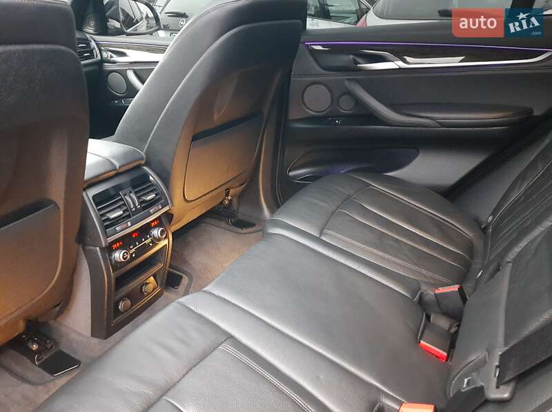 Внедорожник / Кроссовер BMW X5 2017 в Хмельницком