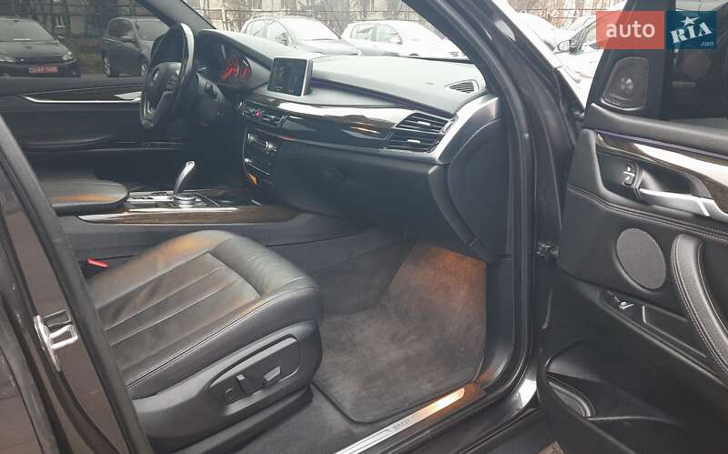 Внедорожник / Кроссовер BMW X5 2017 в Хмельницком
