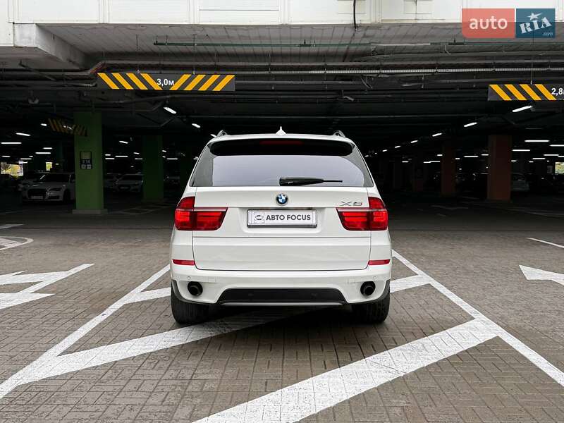 Внедорожник / Кроссовер BMW X5 2011 в Киеве