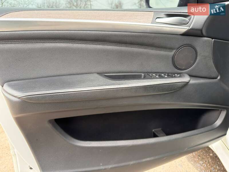Позашляховик / Кросовер BMW X5 2013 в Охтирці