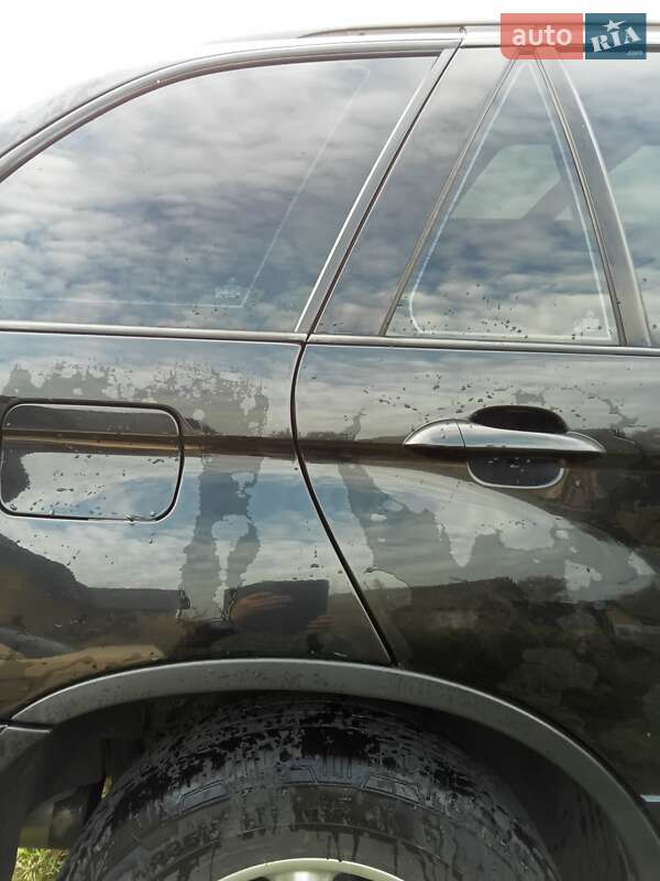 Внедорожник / Кроссовер BMW X5 2005 в Ковеле