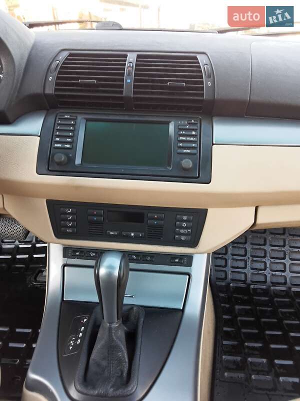 Внедорожник / Кроссовер BMW X5 2005 в Ковеле