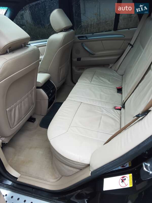 Внедорожник / Кроссовер BMW X5 2005 в Ковеле