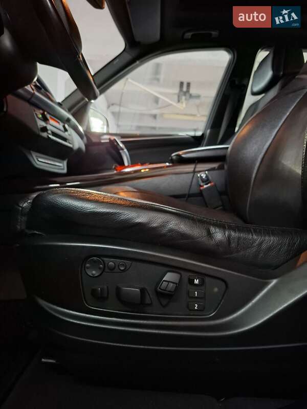 Внедорожник / Кроссовер BMW X5 2010 в Виноградове