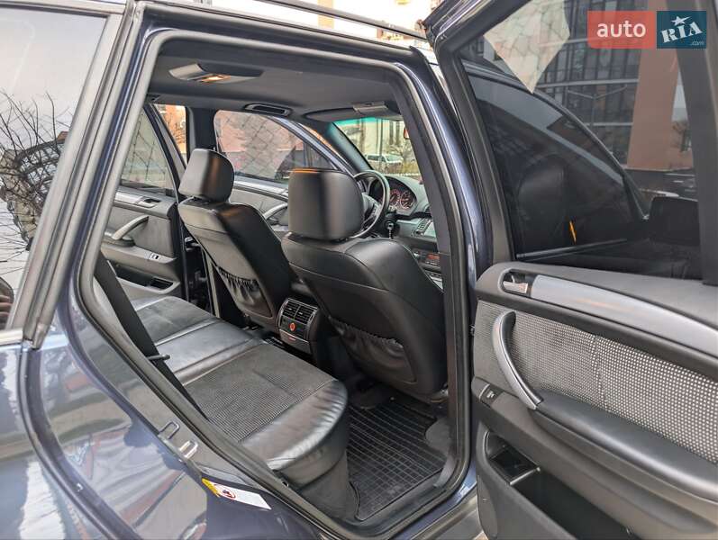 Внедорожник / Кроссовер BMW X5 2006 в Ивано-Франковске