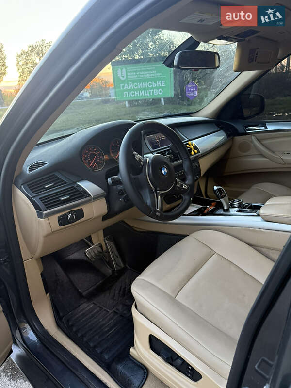 Внедорожник / Кроссовер BMW X5 2010 в Гайсине
