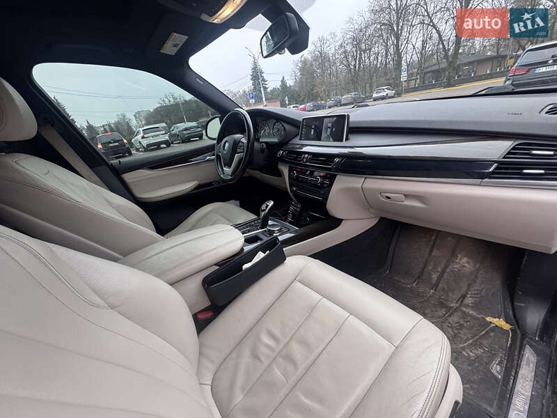 Внедорожник / Кроссовер BMW X5 2016 в Кременчуге