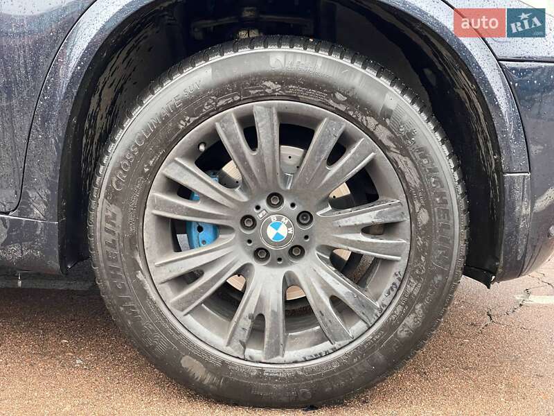 Внедорожник / Кроссовер BMW X5 2012 в Киеве