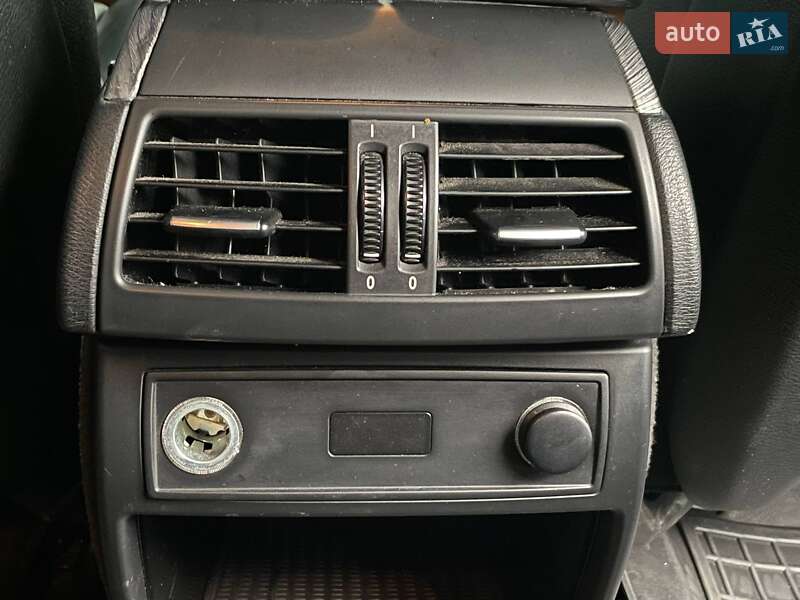 Внедорожник / Кроссовер BMW X5 2012 в Киеве