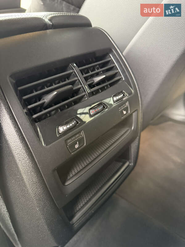 Внедорожник / Кроссовер BMW X5 2018 в Ужгороде