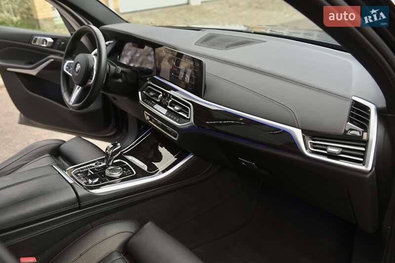 Внедорожник / Кроссовер BMW X5 2020 в Одессе