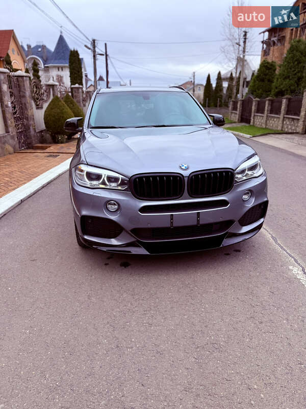 Внедорожник / Кроссовер BMW X5 2014 в Черновцах