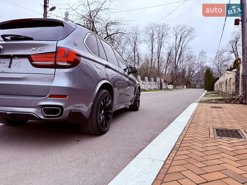 Внедорожник / Кроссовер BMW X5 2014 в Черновцах