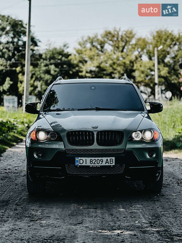 Внедорожник / Кроссовер BMW X5 2009 в Дубно