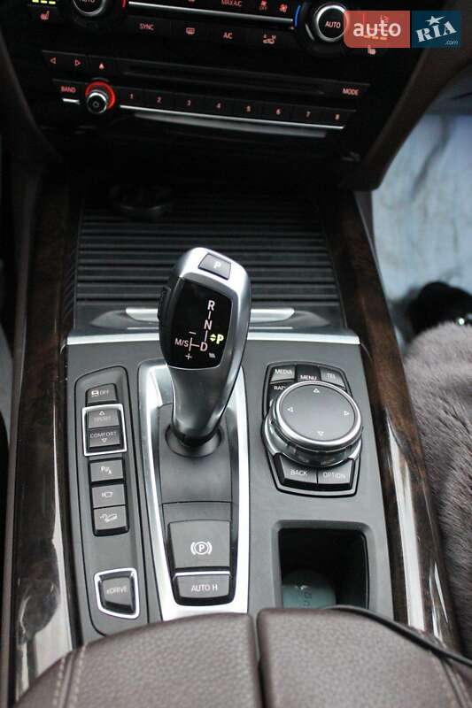 Позашляховик / Кросовер BMW X5 2015 в Одесі