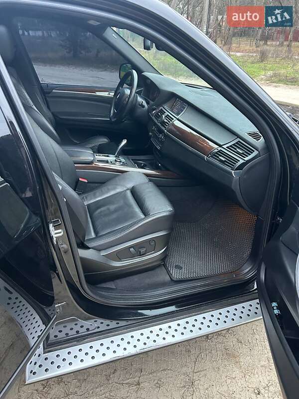 Внедорожник / Кроссовер BMW X5 2013 в Ахтырке