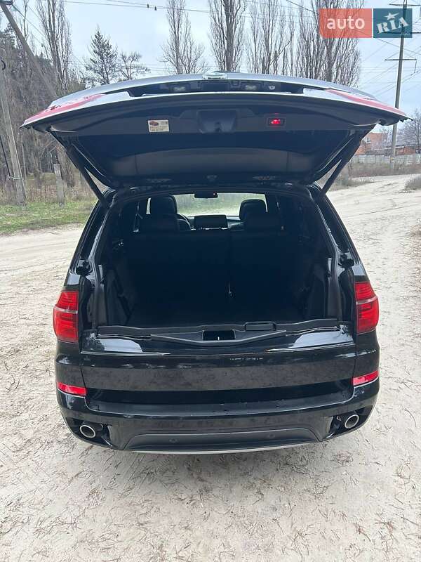 Внедорожник / Кроссовер BMW X5 2013 в Ахтырке