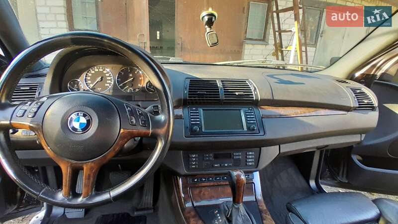 Внедорожник / Кроссовер BMW X5 2002 в Кременце