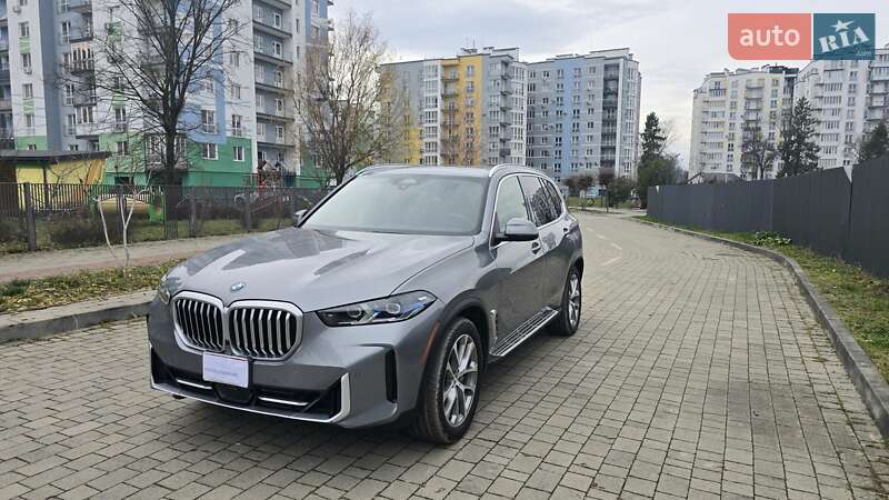 Позашляховик / Кросовер BMW X5 2023 в Івано-Франківську