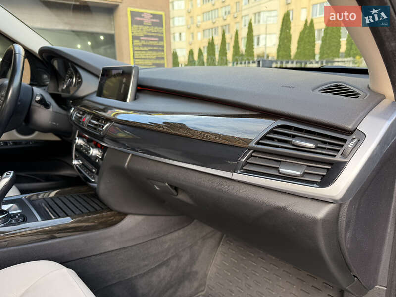 Внедорожник / Кроссовер BMW X5 2014 в Киеве