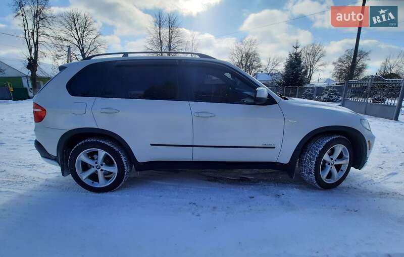 Внедорожник / Кроссовер BMW X5 2009 в Глухове
