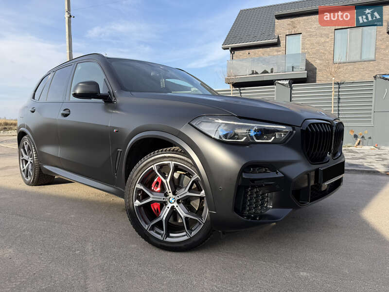 Внедорожник / Кроссовер BMW X5 2022 в Киеве